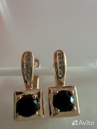 Золотой комплект серьги и кольцо 585