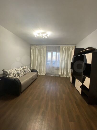 3-к. квартира, 80 м², 4/12 эт.