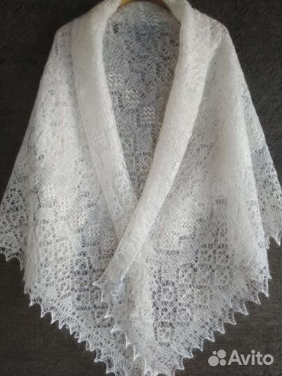 Паутинка пуховая. Ажурный пуховый платок