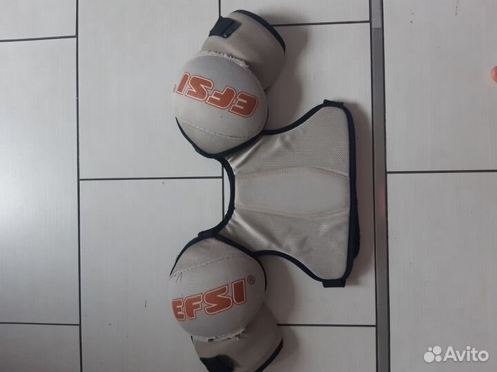 Нагрудник хоккейный детский