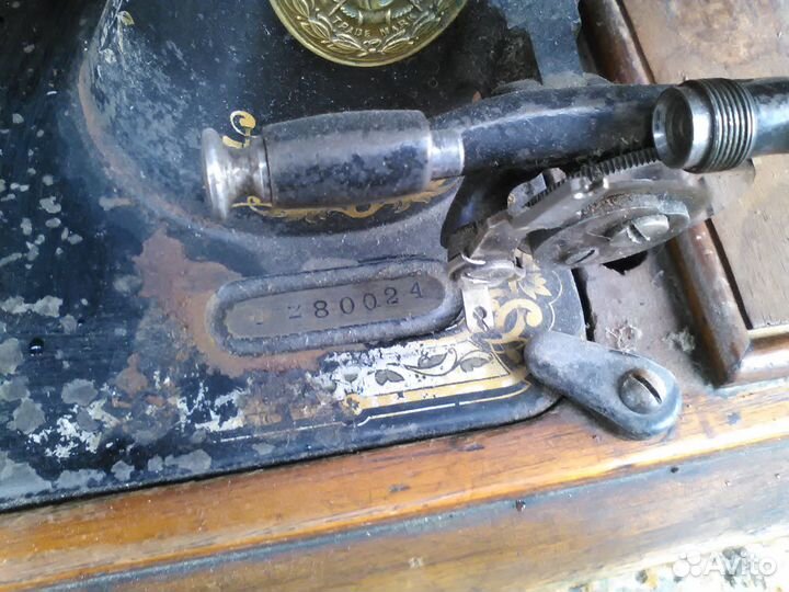 Швейная машинка Singer