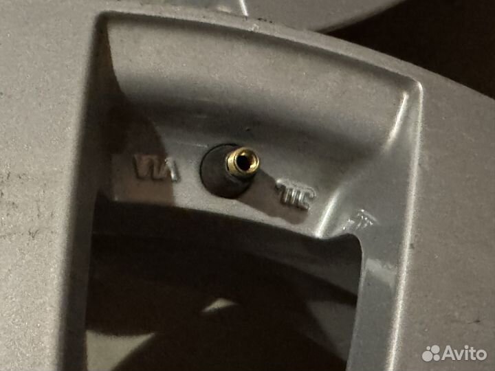 Диски литые r17 Камри