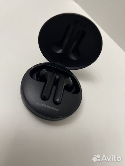 Беспроводные наушники LG tone Free HBS-FN4, черный