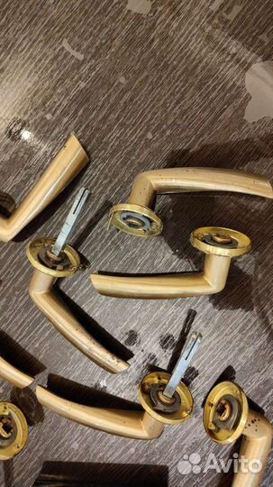 Межкомнатные дверные ручки (5 пар)