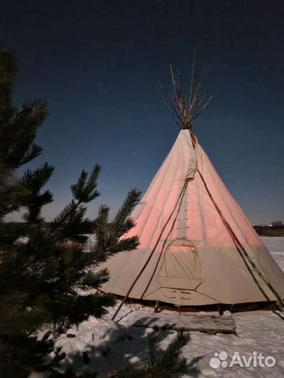 Глемпинг: типи, вигвам, палатка индейская