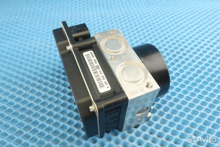 Блок ABS Skoda Fabia 2 6R0907379S