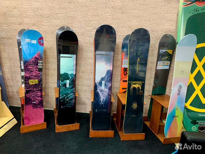 Сноуборды в ассортименте