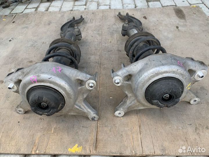 Стойка подвески передняя Audi A4 B8 2.0 CDN