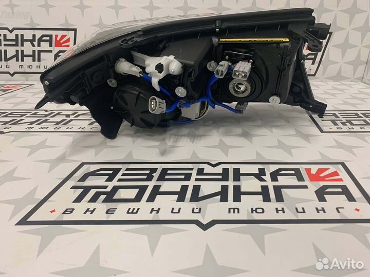 Фары Toyota Land Cruiser 2012-2015 год B0122