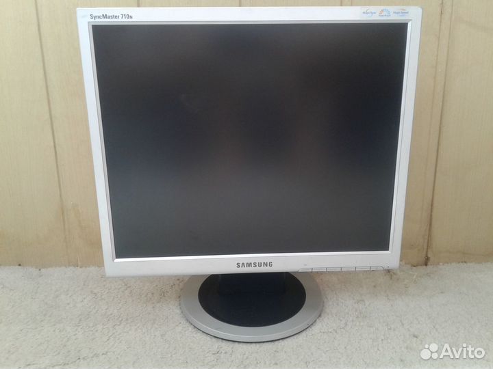 Монитор samsung 710n