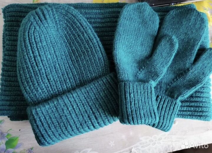 Комплект шапка и шарф варежки женские