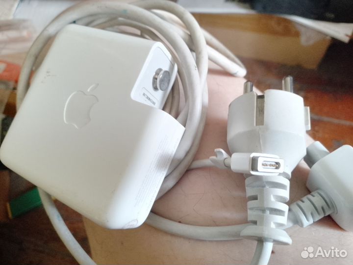 Блок питания для MacBook Pro