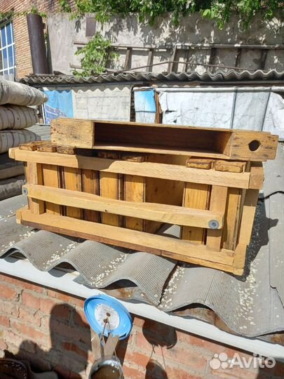 Рамки, кормушки, подушки,подставки