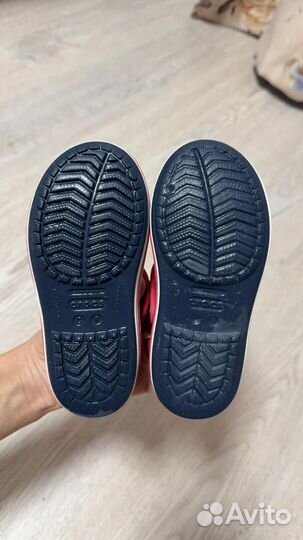 Сандалии crocs c8