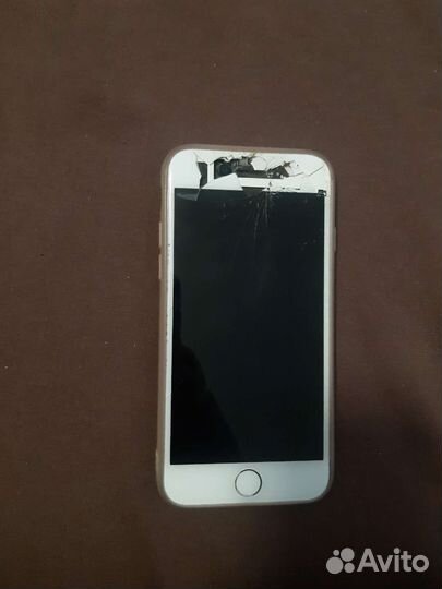 Телефон iPhone 8 64 gb