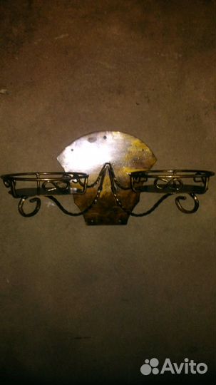 Цветочницы настенные