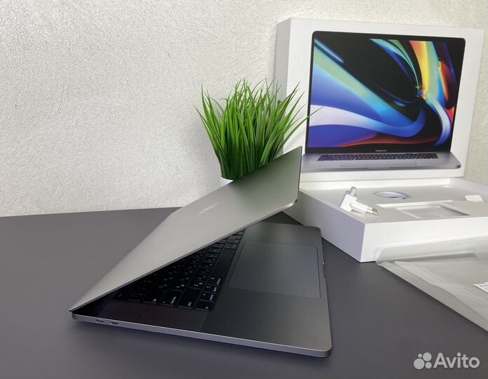 Macbook Pro 16 2019 i7/16/512