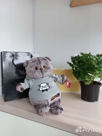 Игрушки разные новые зайчик Луи Витон