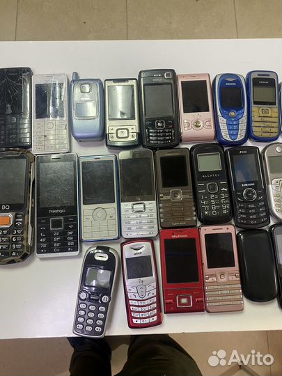 Мобильные телефоны лот на запчасти