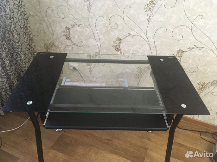 Стол письменный (компьютерный) Crown