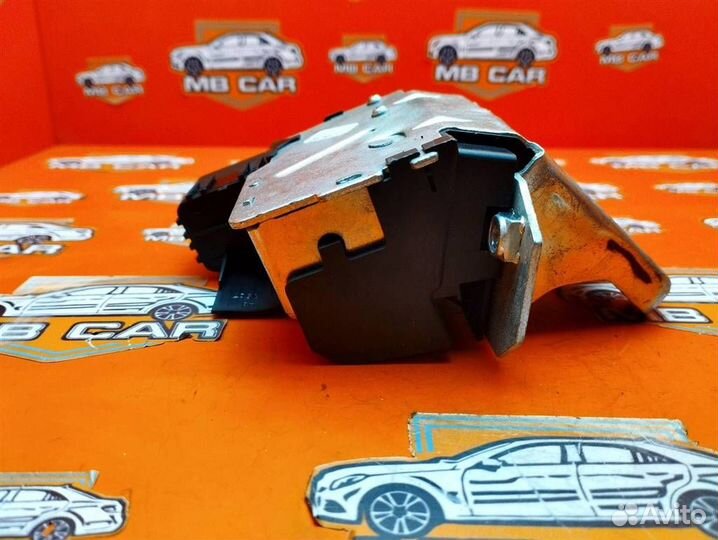 Замок багажника w203 C-class