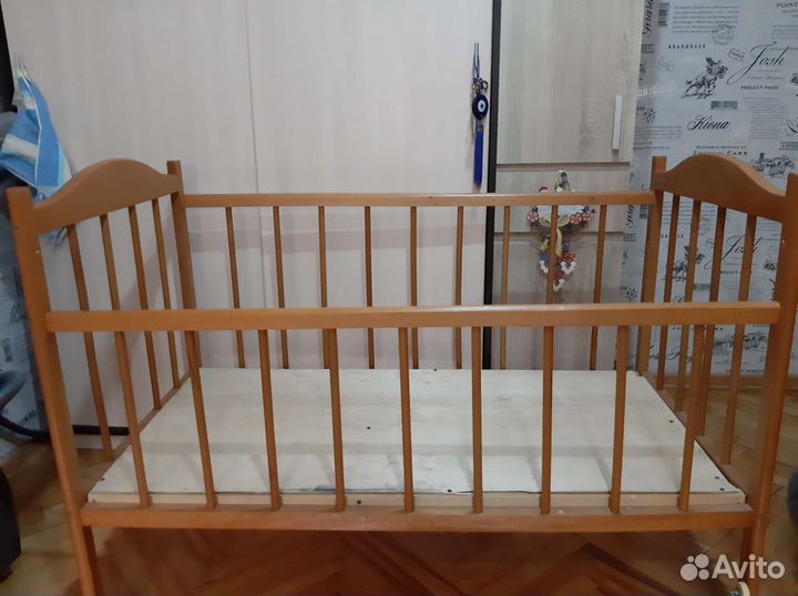 Детская кроватка