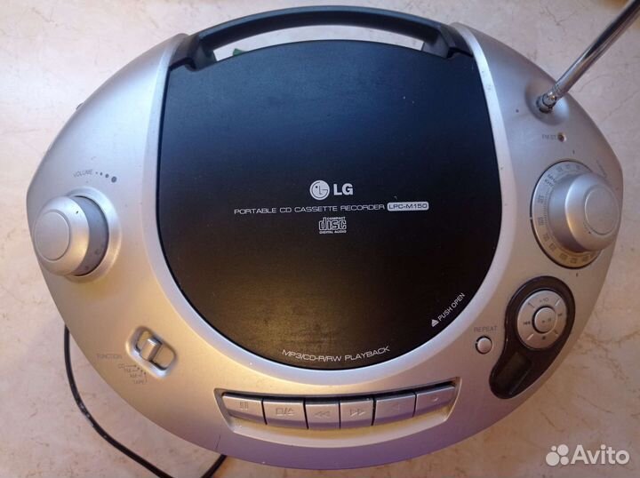 Музыкальный центр LG