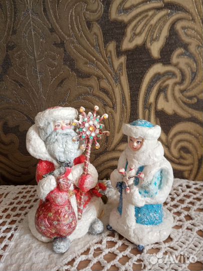 Дед мороз и Снегурочка под елку