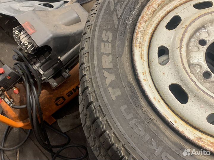 Nokian Tyres Nordman S2 SUV 215/65 R16 19B