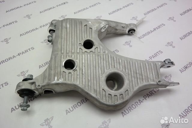 Рычаг нижний Range Rover Sport 2 L494 2013