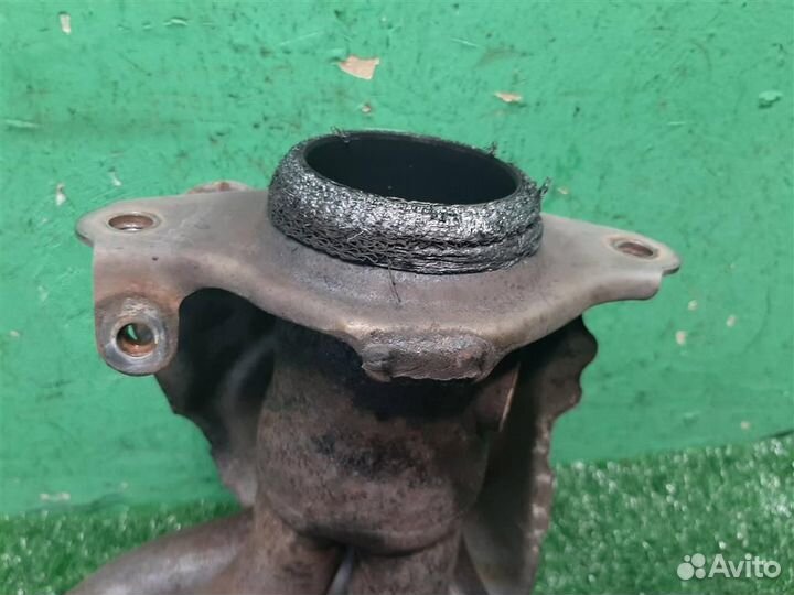 Коллектор выпускной Toyota Verso R2 2009