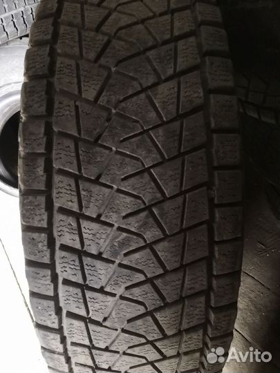 Bridgestone Blizzak DM-Z3 285/75 R16