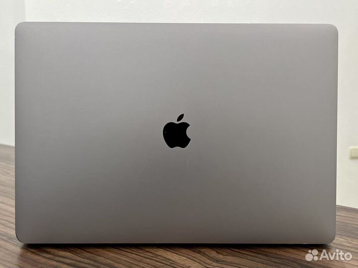 Apple MacBook Pro 16