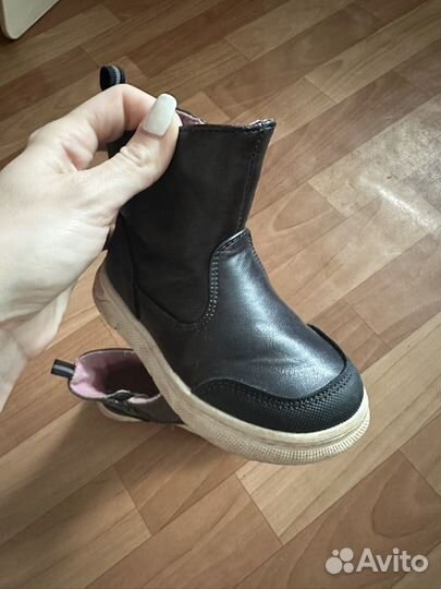 Ботинки демисезонные 24р