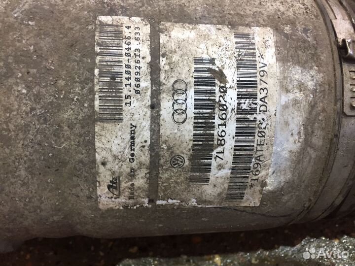 Пневмостойка Audi Q7