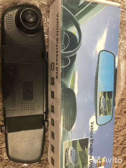 Автомобильный зеркало с видеорегистратором