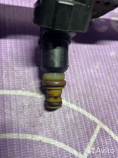 Топливная рампа с форсунками Honda Accord 7 CL9