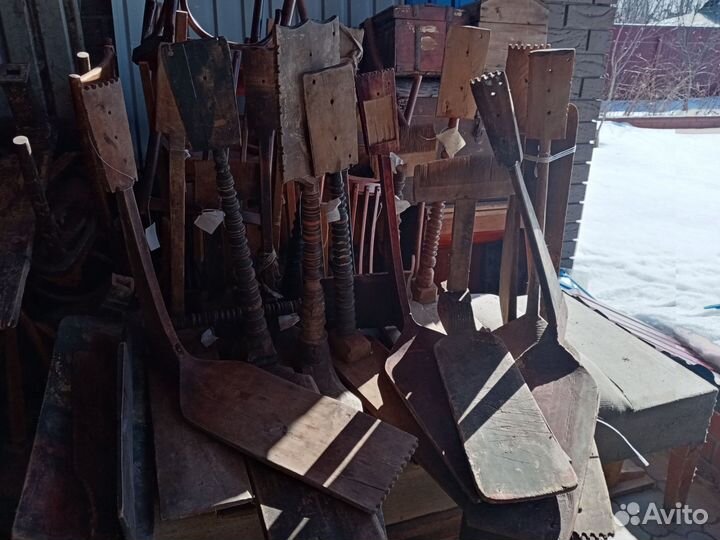 Старинная деревянная прялка. Лот 1