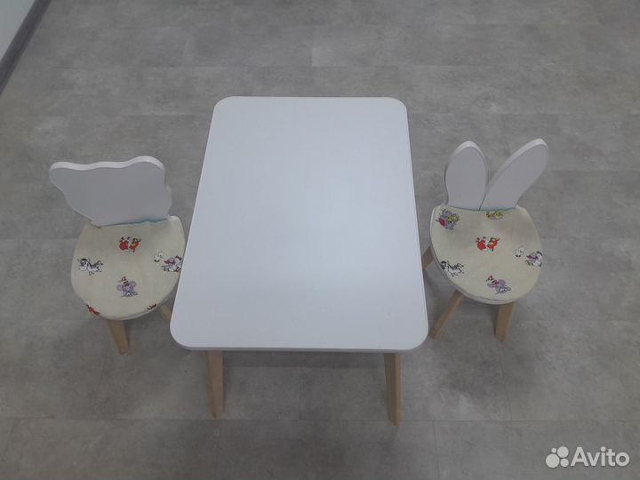 Детский стол и стул