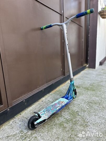 Трюковой самокат кастом парк