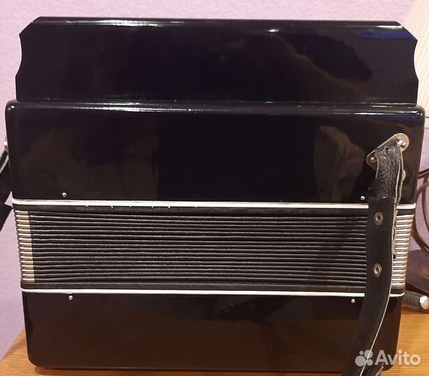 Гармонь Чайка Победа