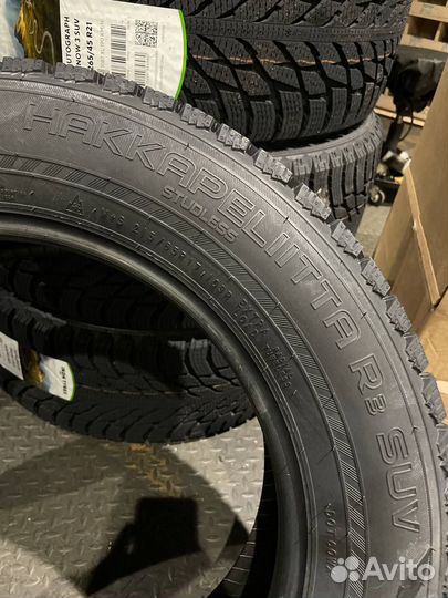 Nokian Tyres Hakkapeliitta R3 SUV 215/65 R17 103R