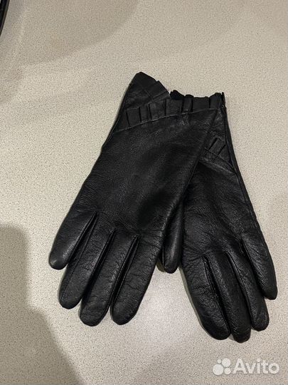 Перчатки женские кожаные новые