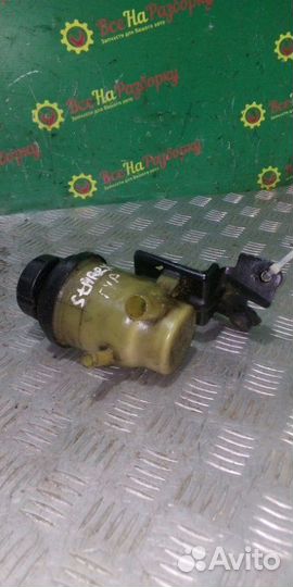 Бачок гидроусилителя руля Hyundai Grand Starex