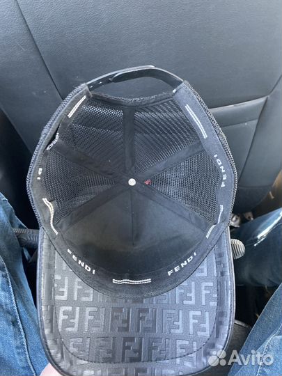 Бейсболка Fendi кожаный козырек