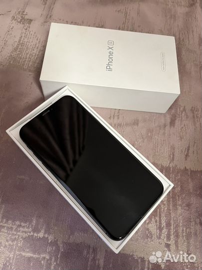 iPhone Xs, 64 ГБ