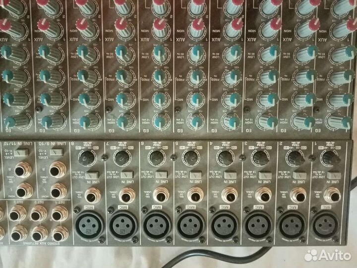 Микшерный пульт Behringer xenyx 2222fx нов. сост