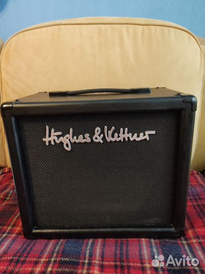 Комбо усилители Hughes & Kettner и Roland KC 350