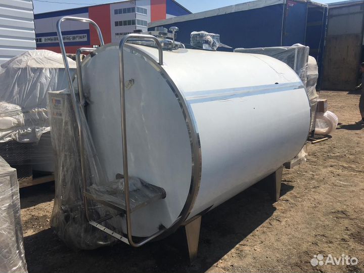 Охладитель молока закрытого типа 5000 литров