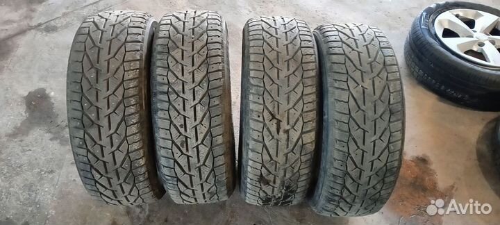 Tigar SUV Ice 215/60 R17